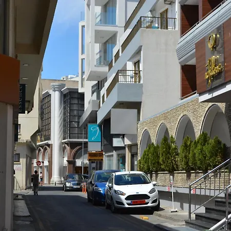 P L Sunorama Garden 302 Apartmán