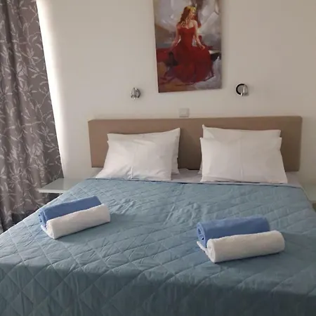 Sunorama Beach Garden 302 Апартаменты Ларнака