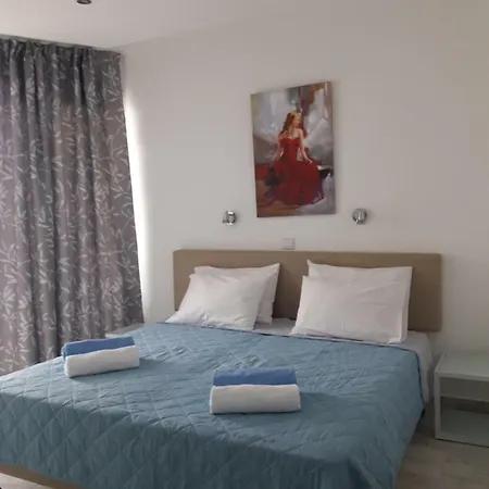 Sunorama Beach Garden 302 Апартаменты *