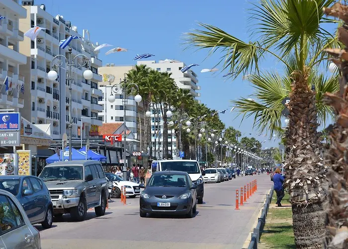 P L Sunorama Garden 302 Appartamento Larnaca