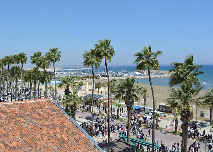 P L Sunorama Garden 302 *