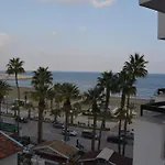 Апартаменти P L Sunorama Garden 302