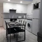 P L Sunorama Garden 302 Апартаменти Ларнака
