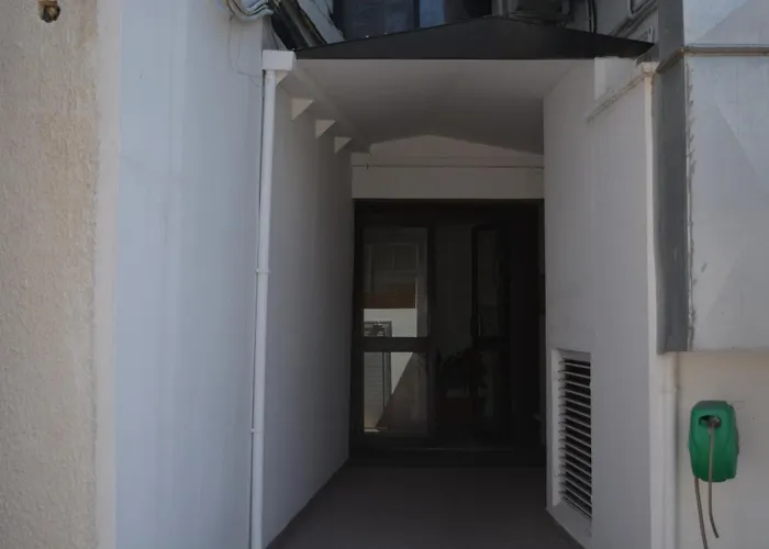 P L Sunorama Garden 302 公寓 *