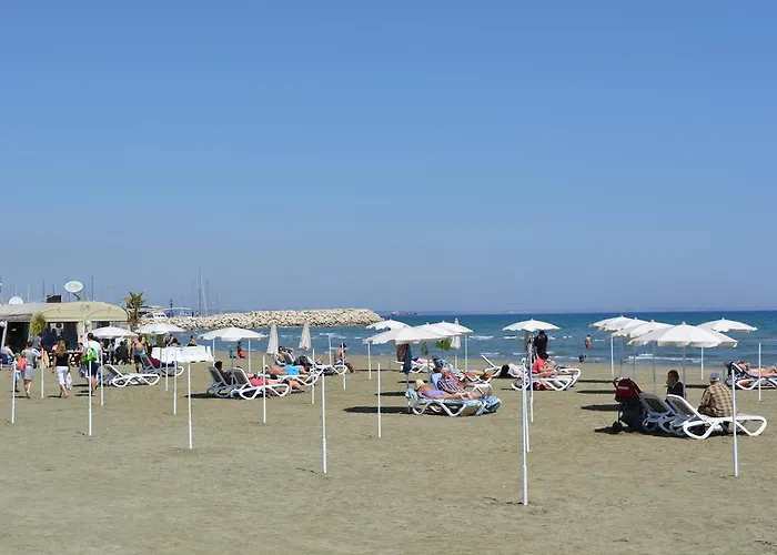 P L Sunorama Garden 302 *