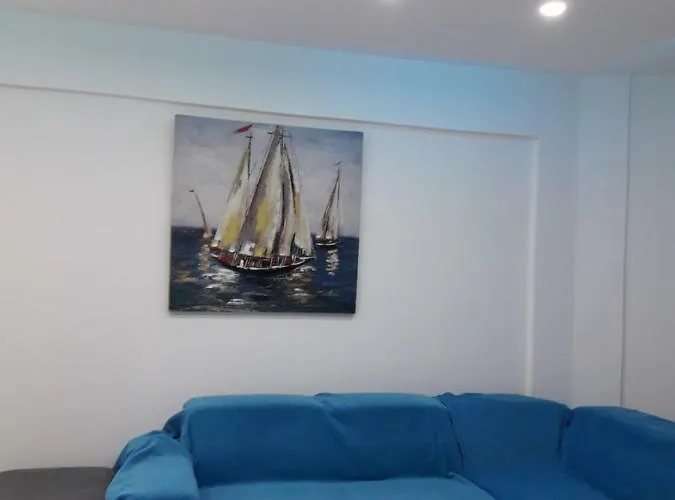 P L Sunorama Garden 302 Apartman *