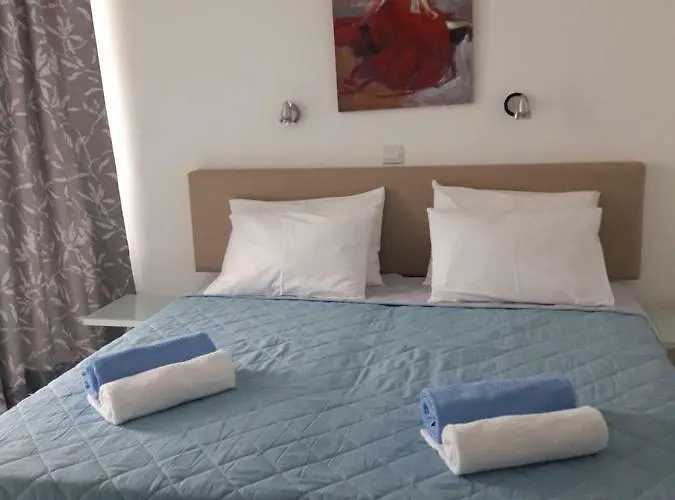 Sunorama Beach Garden 302 Apartment Larnaca